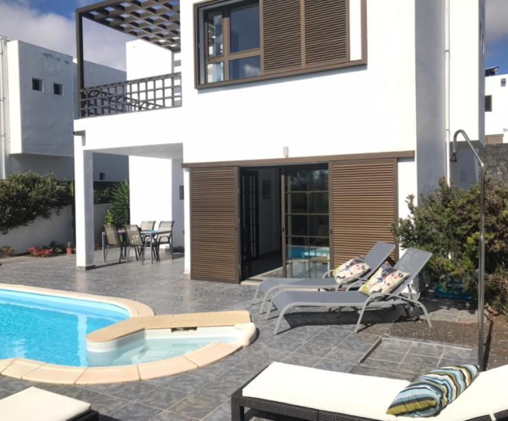 Modern Villa With Sea Views Коста-Тегісе Екстер'єр фото