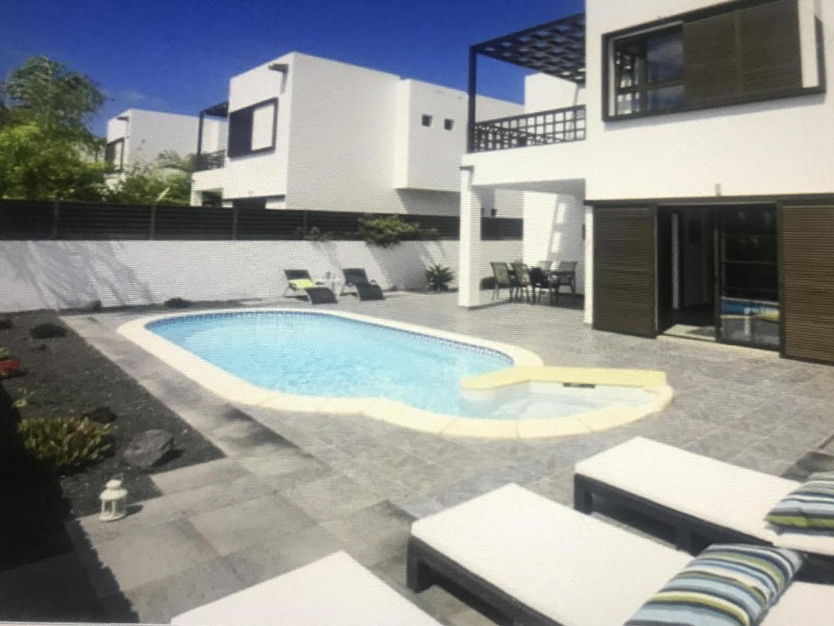 Modern Villa With Sea Views Коста-Тегісе Екстер'єр фото